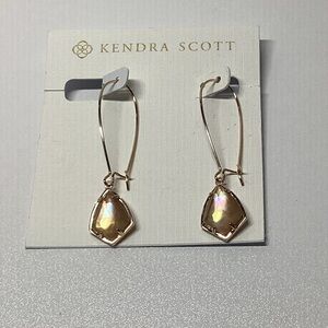 Kendra Scott, Carinne earrings, NWOT